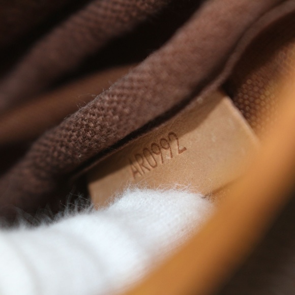 Auth Louis Vuitton Saumur 30 Crossbody #2168L20 - Picture 7 of 8